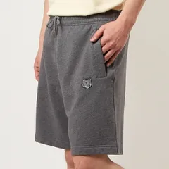 メゾンキツネ MAISON KITSUNE メンズ ハーフパンツ BOLD FOX HEAD PATCH OVERSIZE JOG SHORTS MM0112KM0001 H170 DARK GREY MELANGEのサムネイル