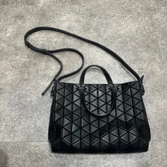 定価115500円 BAO BAO ISSEY MIYAKE TONNEAU MATTE トートバッグ 鞄 バオバオイッセイミヤケ  BB38AG204 77707A4のサムネイル