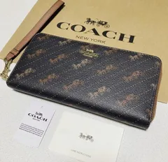 期間限定価格販売 - 未使用品 COACH ジップウォレット C3547 馬車 467