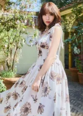 新品★herlipto Sunflower Printed Midi Dress Sunflower-Printed Midi Dress（ワンピース）｜Her lip to（ハー