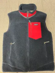 メルカリ最安値　パタゴニア　ベスト　レトロX Patagonia パタゴニア レトロX ベスト BOB オールブラック