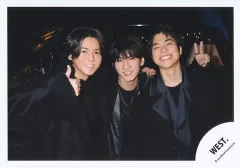 【中古】生写真(STARTO) WEST./小瀧望・藤井流星・重岡大毅/横型・上半身/アルバム「AWARD」MV＆ジャケ写オフショット/公式生写真