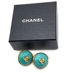 CHANEL ガラス イヤリング 刻印「CHANEL DEPOSE 229」 - メルカリ