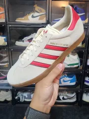 300 adidas(アディダス) ガゼル 段丘 マンチェスター ユナイテッド