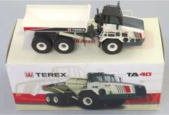 VOLVO EC210 & A40D 1/50 スケールモデルセット - メルカリ