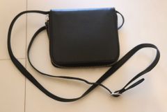 DRESSEDUNDRESSED Brand New Round Zip Men's Wallet (No Box)