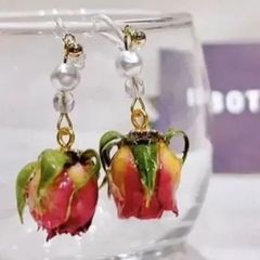 バラのドライフラワーとパールのノンホールピアス【ノンホールピアス・ イヤリング】ピアスに変更可