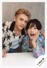 【中古】生写真(STARTO) 7 MEN 侍/中村嶺亜・佐々木大光/上半身/「7 MEN 侍 LIVE 2024 and JOY!」グッズオフショット/公式生写真