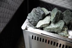 サウナストーン20kg 班れい岩輝石（はんれいがんきせき）