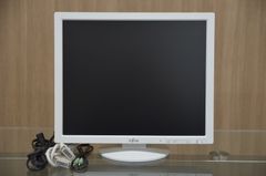 富士通VL-17ESS　17インチ スクエア 液晶ディスプレイ中古品  　　（1210）