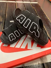 2024年最新】NIKE AIR more uptempo slide blackの人気アイテム - メルカリ