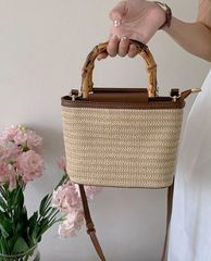 新品  ショルダーバッグ   手提げ  カバン ハンドバッグ 肩掛け