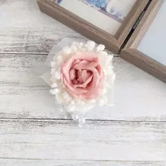 コサージュ＊限定一点＊入学式 卒業式 入園式 卒園式 結婚式 ウェディング 七五三 フォーマル~プリザーブド ローズ バラ あじさい パール チュール~くすみピンク シンプル 控えめ