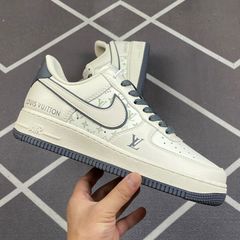 ナイキ スニーカー Nike Air Force 1 Low 07 FB0788 200 男女兼用 並行輸入品