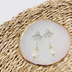handmademm 大きめグレーフラワー×ドロップ パール ゴールド