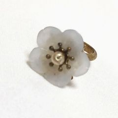 指輪 花型 リング ゴールド　レディース　ワンポイント　アクセサリー