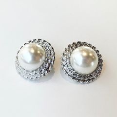 【amplis / アンプリス】dot pierce -Silver-  /  ピアス パール シルバー