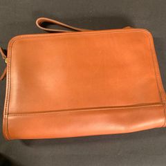 未使用 コーチ クラッチバッグ セカンドバッグ 茶色 ベージュ ブラウン COACH メンズ レディース かばん 鞄 ミニバッグ 小さめ おしゃれ