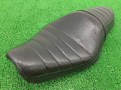 XG750 ストリート ハーレー純正 張替え 加工 シート タックロール ヘビ