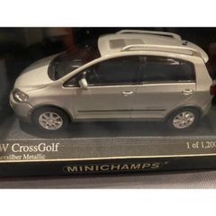 VW Cross Golf 2006 色：Silver メーカー：ミニチャンプス 新品未使用 1/43ミニカー