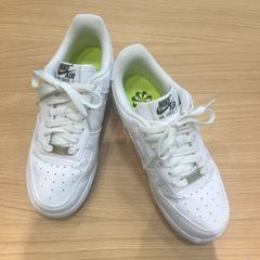 【EL6】ナイキ　エアフォース1　DC9486-101　レディース　22.5cm　スニーカー　ホワイト　NIKE　MK10505