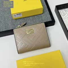 【未使用品】最終値下げ FENDI　フェンディ折り財布 小銭入れ