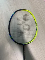 ✨超美品✨ アストロクス77。YONEX ASTROX 77 4U5G YONEX ASTROX 77 AX77 Racquet (Shine Red) – BadmintonDeal.com