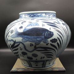 ★陶磁器 染付水中魚図 大壺 飾壺 花器 花生 花瓶 置物