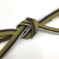 手組み紐平打ち帯締め 抹茶グリーン こげ茶 シルバー色 おしゃれフォーマル着物兼用 切り房 長さ153cm（房は入れないで）太さ1.4cm 絹100％ おすすめ格安カジュアル帯締め