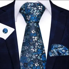 ネイビーブルー 花柄 ネクタイ カフスボタン　ポケットチーフ　セット　結婚式 発表会　七五三祝い　イベント　パーティー　卒業式 入学式　入社式　ダンスパーティー　花柄　ブラック色　ネイビー色　シルバー色　格安 小物　メンズネクタイ　ポケットチーフ　カフスボタン