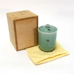 飛青磁の丸花入 青磁花入（せいじはないれ）
