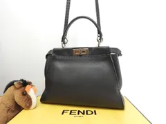 フェンディ ピーカブー レギュラー セレリアレザー黒 ストラップ付ハンドバッグ 美品@ 13のサムネイル