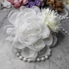 コサージュ 卒園式　卒業式　入園式入学式 結婚式 発表会 ＊フォーマルコサージュ＊パールブローチ249