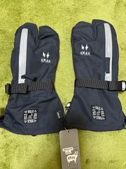 KM4K NO HIZUME3 BLACK カモシカ　スノーグローブ　ヒズメ