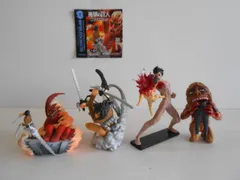 【新品未開封】　進撃の巨人 絶望と反攻のヴィネット 全4種セット Amazon.co.jp: カプセルQキャラクターズ 進撃の巨人 絶望と反攻