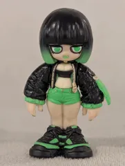 emDASH MOVE ソフコン限定カラー2 ピンク髪 emDASHの「MOVE」限定版がMEDICOM TOY NEXTにやってきた