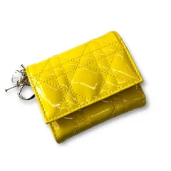 【中古】ディオール lady Dior ロータスウォレット カナージュ パテント カーフスキン 三つ折り財布
