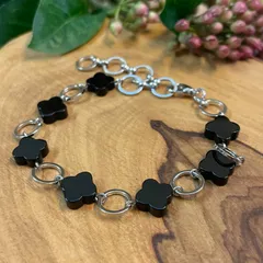 オニキスフラワーのリングチェーンブレスレット オニキス