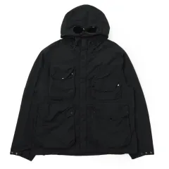 CP カンパニー 25ss フラットナイロン ゴーグルジャケット 黒 - メルカリ