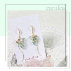 ♢マスカットピアス/イヤリング♢ 天然石 : フローライト 匿名配送