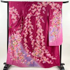 振袖 身丈163cm 裄丈65.5cm M 袷 草花 銀通し 刺繍 濃ピンク 正絹 名品 【中古】