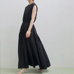 アダムエロペ 【サステナブル】ティアードドッキングワンピース 墨黒 定価¥18,900 サイドポケット