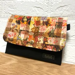 ファスナーポケット付き　マルチケース　お薬手帳入れ　通院セット　通帳入れ　リバティ　アーカイブギンガム✖︎ブラック