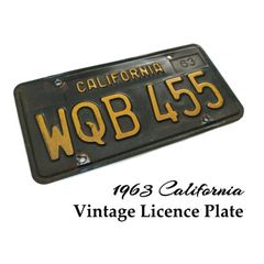 U.S.A 米国 1963年製 アメリカ カリフォルニア州 オリジナル ナンバープレート WQB 455 黒 x 黄 アメリカン オールドサイン ガレージ 自動車 インテリア雑貨 ディスプレイに