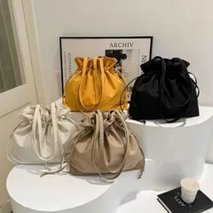 巾着バッグ トートバッグ レディース 肩掛けバッグ ハンドバッグ 2WAY 巾着ショルダーバッグ 斜めがけ 大人 大き目 トートバッグ サブバッグ デイリーバッグ フリル 巾着 縦型 大容量 ドロース M250315-90