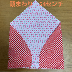 ハンドメイド三角巾☆54センチ　小さないちごピンク柄／赤チェック