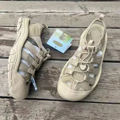 2024年最新】keen ニューポート 27.5の人気アイテム - メルカリ