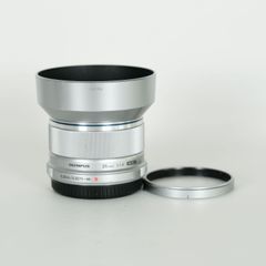 [純正フード付] OLYMPUS M.ZUIKO DIGITAL 25mm F1.8 [シルバー] / マイクロフォーサーズマウント