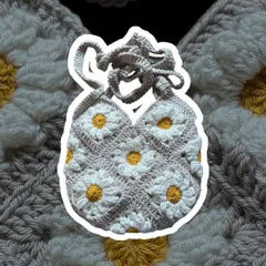 ハンドメイド　かぎ編み　ポシェット　毛糸　手芸　グラニースクエア　デイジー　フラワー　　バッグ　裏地付