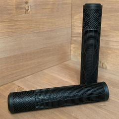 Bicycle Grips for MTB, BMX, Hybrid Bikes, and City Bikes: 22.2mm Rubber Handlebars, 165mm Long, Thick, Non-Slip, Suitable for City Riding, Custom Parts, Wide Variety of Colors, Durable, Shock Absorbing.